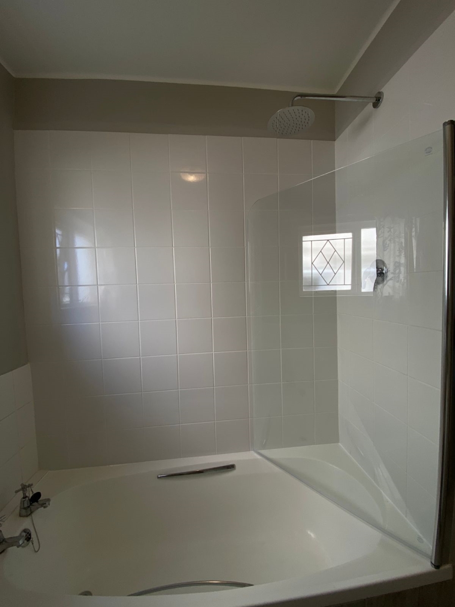 2 Bedroom Property for Sale in Fish Hoek Western Cape